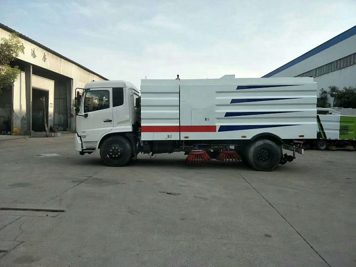 東風(fēng)天錦掃路車 東風(fēng)天錦掃路車圖片
