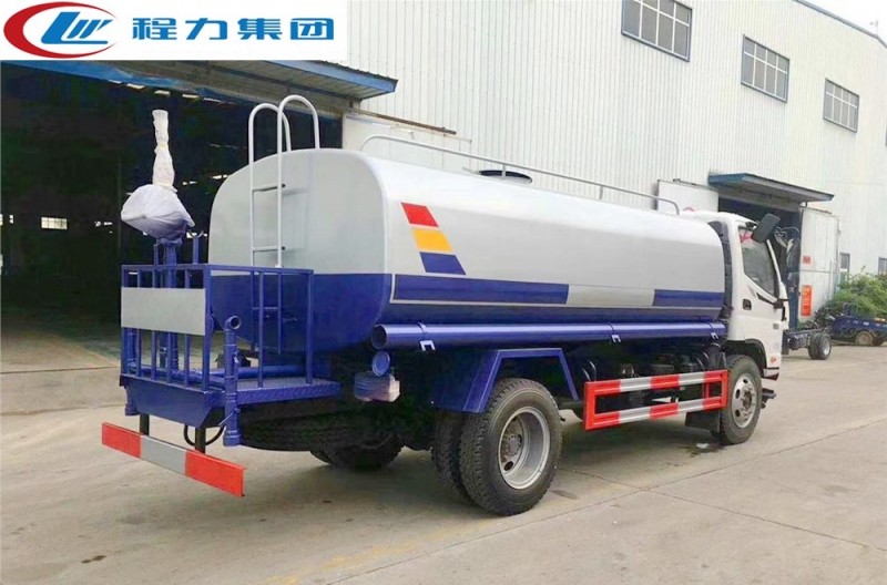 福田歐馬可5-6立方灑水車(chē)