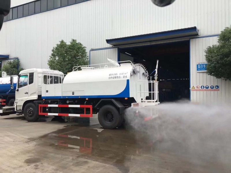 東風(fēng)天錦型道路清洗車(chē)