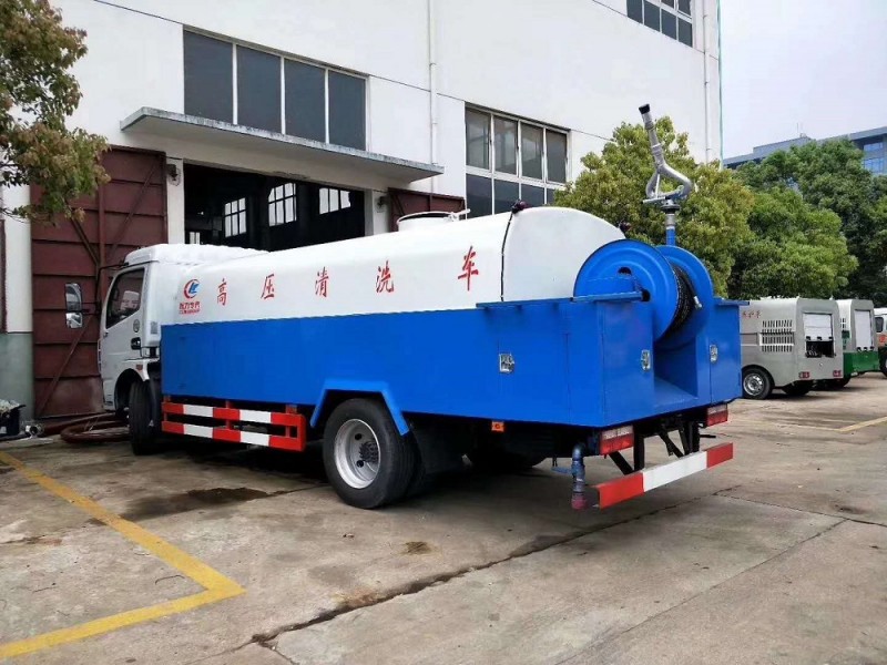 東風(fēng)大多利卡高壓清洗車