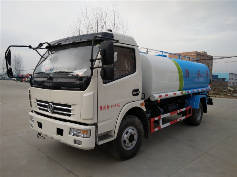 東風多利卡（9.5方）綠化噴灑車