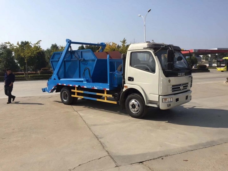 東風(fēng)大多利卡8方擺臂垃圾車