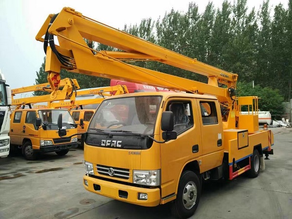 東風多利卡雙排14米高空作業(yè)車 東風多利卡雙排14米高空作業(yè)車圖片