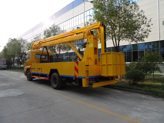 東風天錦20-22米高空作業(yè)車 東風天錦20-22米高空作業(yè)車圖片