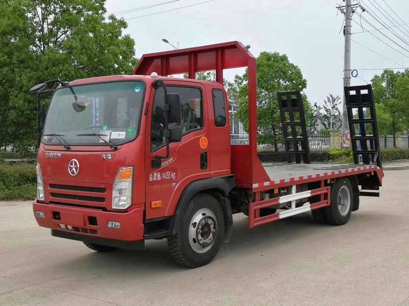 大運(yùn)平板運(yùn)輸車（國(guó)六）