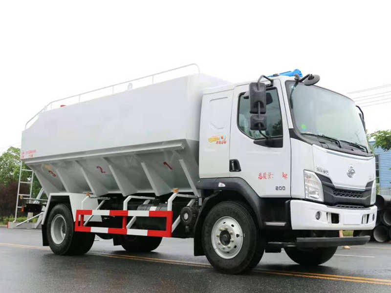 柳汽乘龍散裝飼料運輸車（22方）