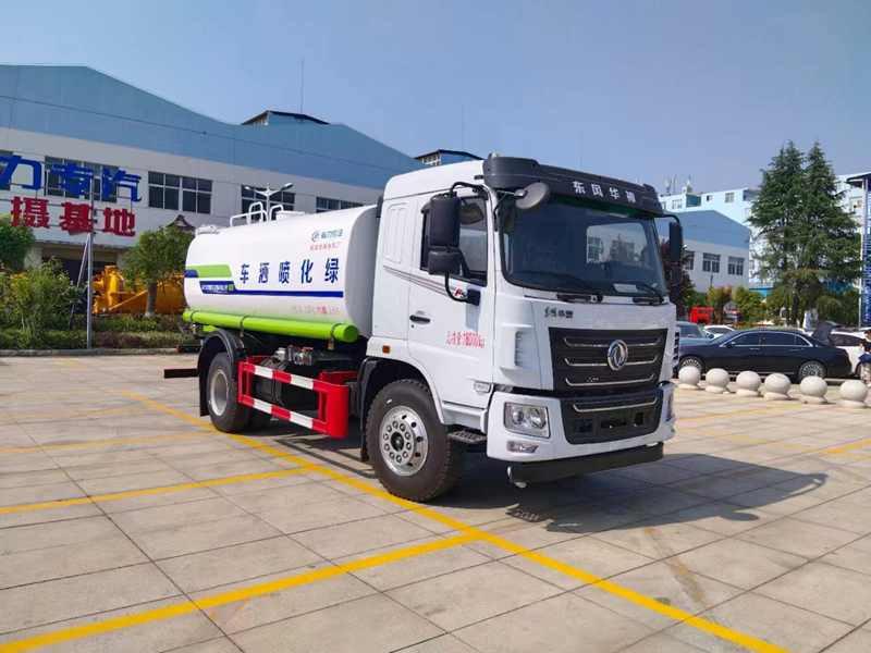 東風(fēng)華神F5灑水車（12方）