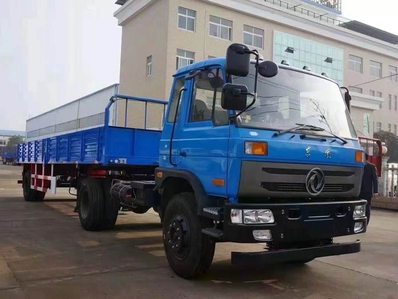 老東風(fēng)145半掛教練車