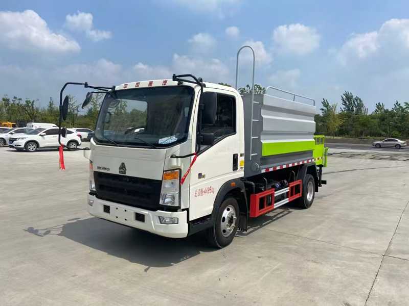 重汽豪沃抑塵車（灑水車）